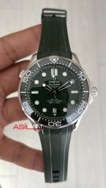 Omega Seamaster Diver 42mm Yeşil Kadran Replika Saat