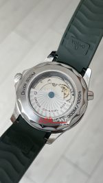 Omega Seamaster Diver 42mm Yeşil Kadran Replika Saat