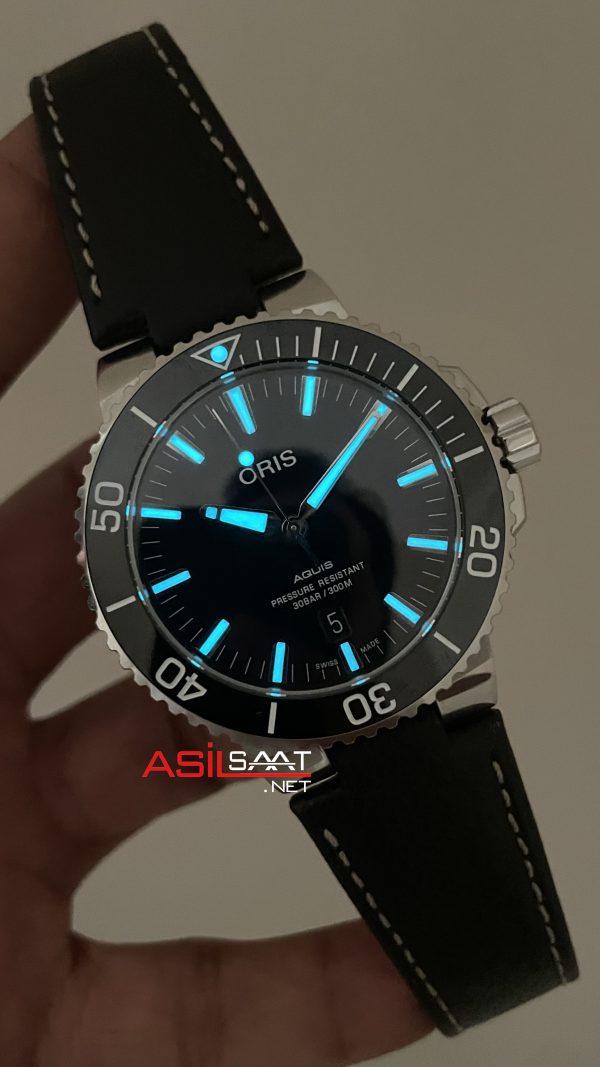 Oris Aquis Date Black 43mm Swiss ETA Saat Oris Aquis Date Black 43mm Swiss ETA Saat