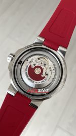 Oris Aquis Date Relief Sunburst Dial Red Rubber 43mm Swiss ETA Saat