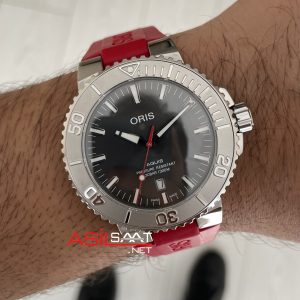Oris Aquis Date Relief Sunburst Dial Red Rubber 43mm Swiss ETA Saat