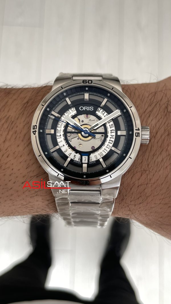 Oris TT1 Engine Date Skeleton Siyah Kadran 42mm Swiss ETA Saat