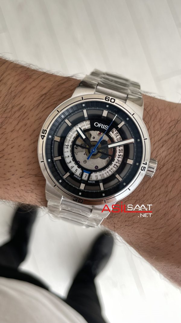 Oris TT1 Engine Date Skeleton Siyah Kadran 42mm Swiss ETA Saat