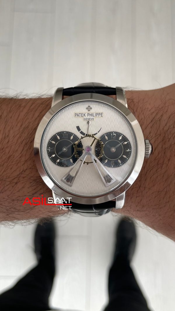 Patek Philippe Geneve Dual Time 40mm Silver Beyaz Kadran Replika Saat