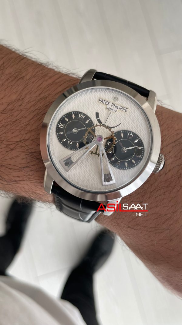 Patek Philippe Geneve Dual Time 40mm Silver Beyaz Kadran Replika Saat