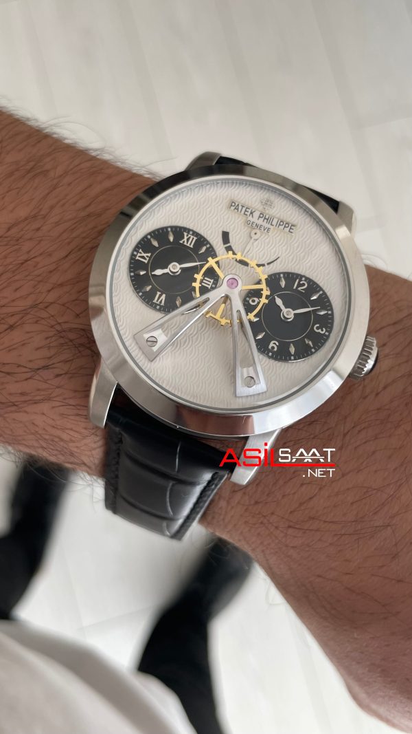 Patek Philippe Geneve Dual Time 40mm Silver Beyaz Kadran Replika Saat