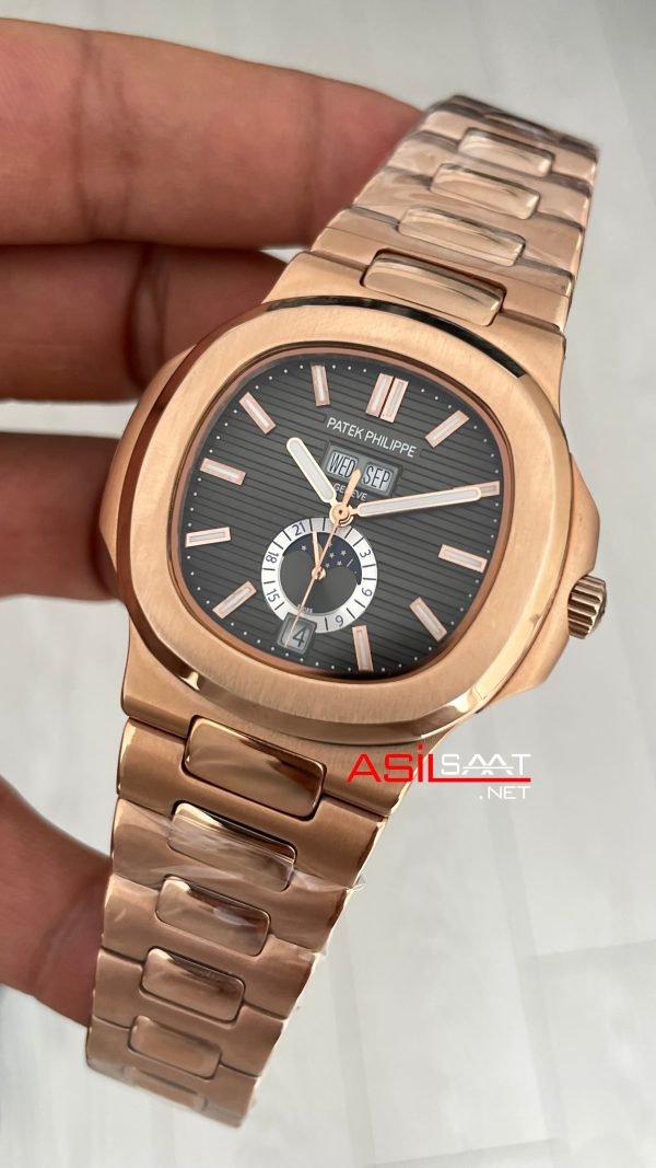 Patek Philippe Nautilus 5726 Annual Calendar Moonphase Rosegold Gri Kadran