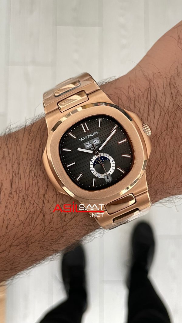Patek Philippe Nautilus 5726 Annual Calendar Moonphase Rosegold Gri Kadran