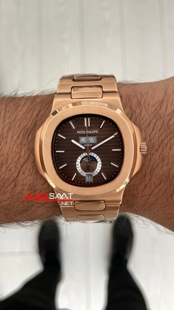 Patek Philippe Nautilus 5726 Annual Calendar Moonphase Rosegold Kahverengi Kadran