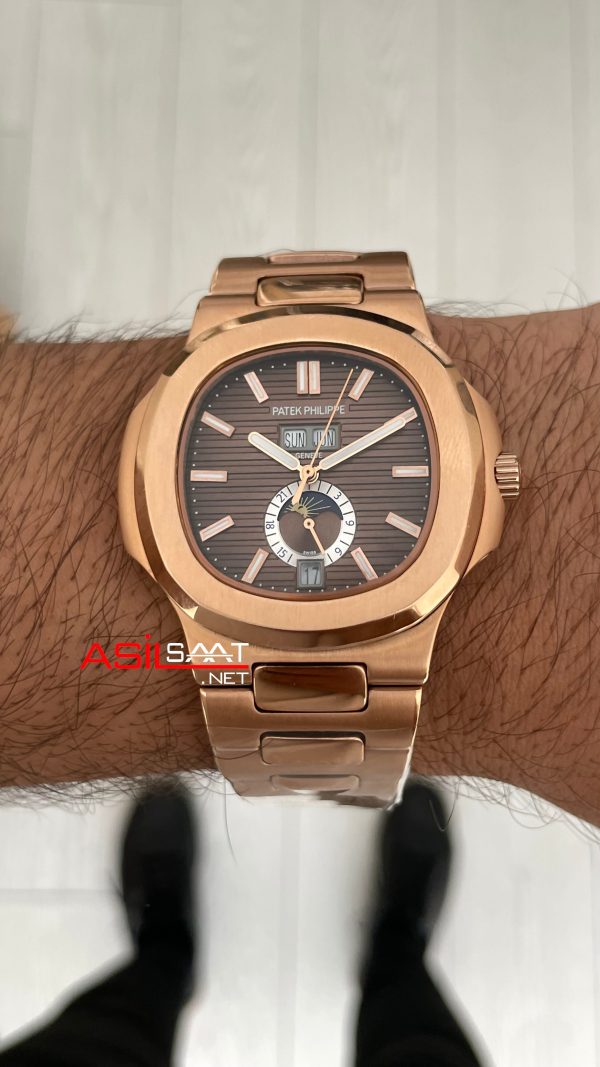 Patek Philippe Nautilus 5726 Annual Calendar Moonphase Rosegold Kahverengi Kadran