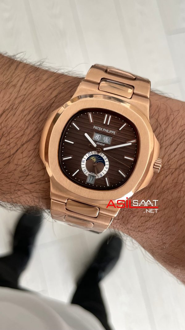 Patek Philippe Nautilus 5726 Annual Calendar Moonphase Rosegold Kahverengi Kadran