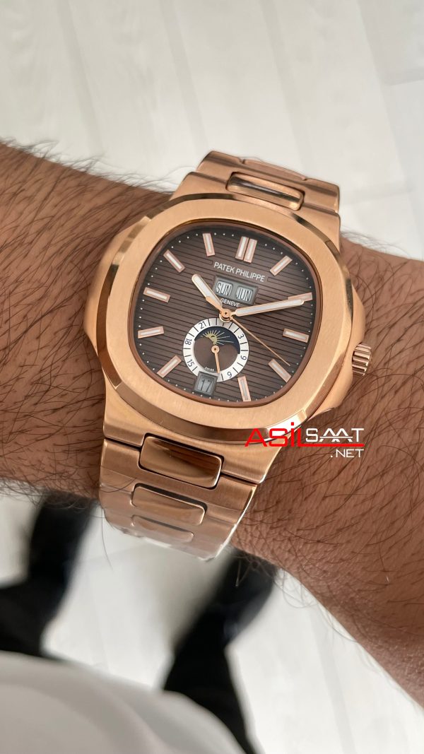 Patek Philippe Nautilus 5726 Annual Calendar Moonphase Rosegold Kahverengi Kadran
