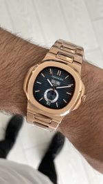 Patek Philippe Nautilus 5726 Annual Calendar Moonphase Rosegold Mavi Kadran