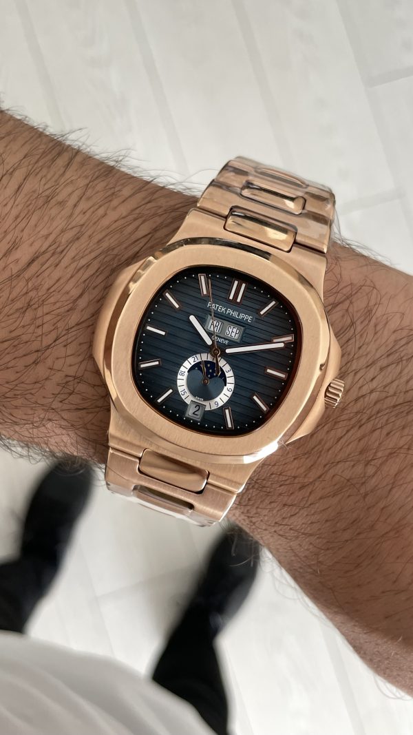 Patek Philippe Nautilus 5726 Annual Calendar Moonphase Rosegold Mavi Kadran