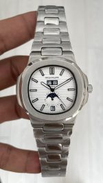 Patek Philippe Nautilus 5726 Annual Calendar Moonphase Silver Beyaz Kadran