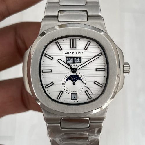 Patek Philippe Nautilus 5726 Annual Calendar Moonphase Silver Beyaz Kadran
