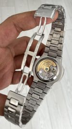 Patek Philippe Nautilus 5726 Annual Calendar Moonphase Silver Beyaz Kadran