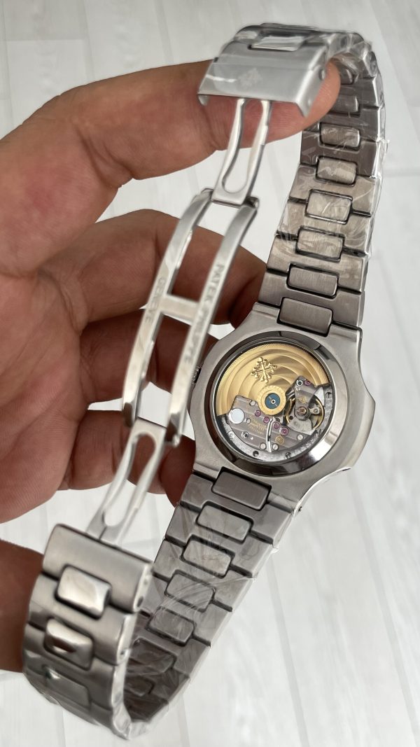 Patek Philippe Nautilus 5726 Annual Calendar Moonphase Silver Beyaz Kadran