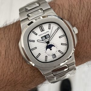 Patek Philippe Nautilus 5726 Annual Calendar Moonphase Silver Beyaz Kadran