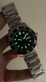 Seiko 5 Sports Diver's SNZF17J1 Oyster 41mm