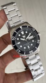 Seiko 5 Sports Diver's SNZF17J1 Oyster 41mm