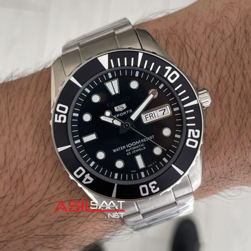 Seiko 5 Sports Diver's SNZF17J1 Oyster 41mm