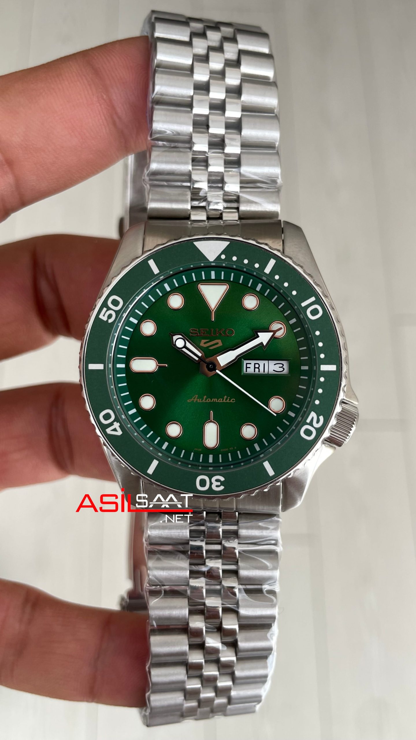 Seiko 5 Sports Yeşil Jubilee 42mm Seiko 5 Sports Yeşil Jubilee 42mm