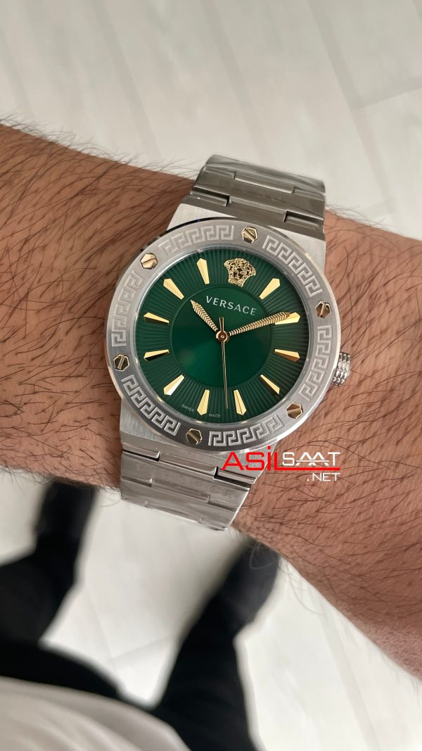Versace Greca Logo Yeşil Kadran 38mm Kadın Saati Versace Greca Logo Yeşil Kadran 38mm Kadın Saati