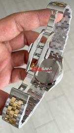 Versace V-Code VRSCVE8I00 Yeşil Kadran 35mm Two Tone Gold Kadın Saati