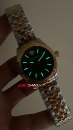 Versace V-Code VRSCVE8I00 Yeşil Kadran 35mm Two Tone Gold Kadın Saati