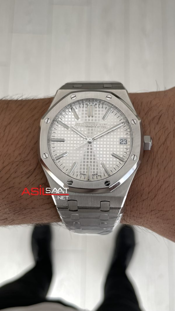 Audemars Piguet Royal Oak 15510ST Beyaz Kadran 50th Anniversary 41mm Super Clone ETA Swiss ZF Factory Audemars Piguet Royal Oak 15510ST Beyaz Kadran 50th Anniversary 41mm Super Clone ETA Swiss ZF Factory