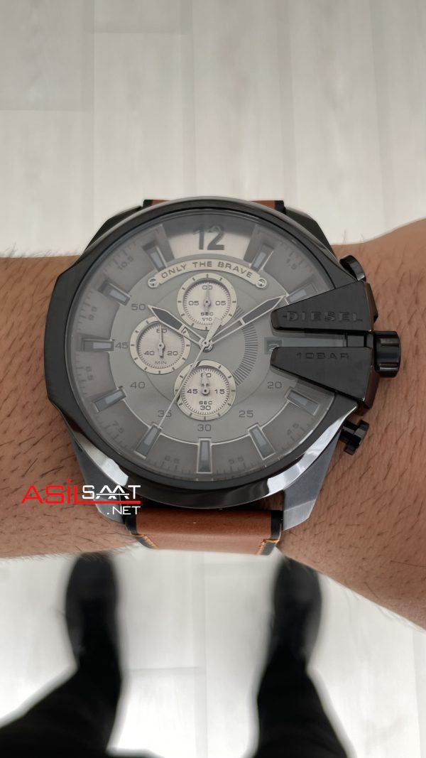 Diesel DZ4463 Mega Chief PVD Kahverengi 51mm Erkek Kol Saati Diesel DZ4463 Mega Chief PVD Kahverengi 51mm Erkek Kol Saati