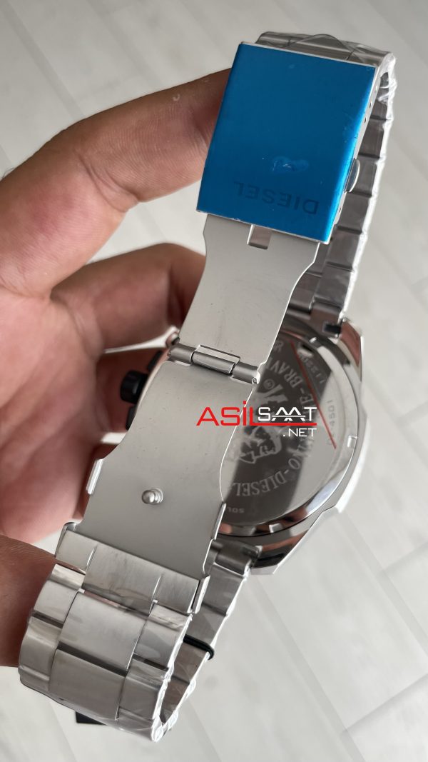 Diesel DZ4501 Mega Chief Beyaz Kadran 51mm Erkek Kol Saati