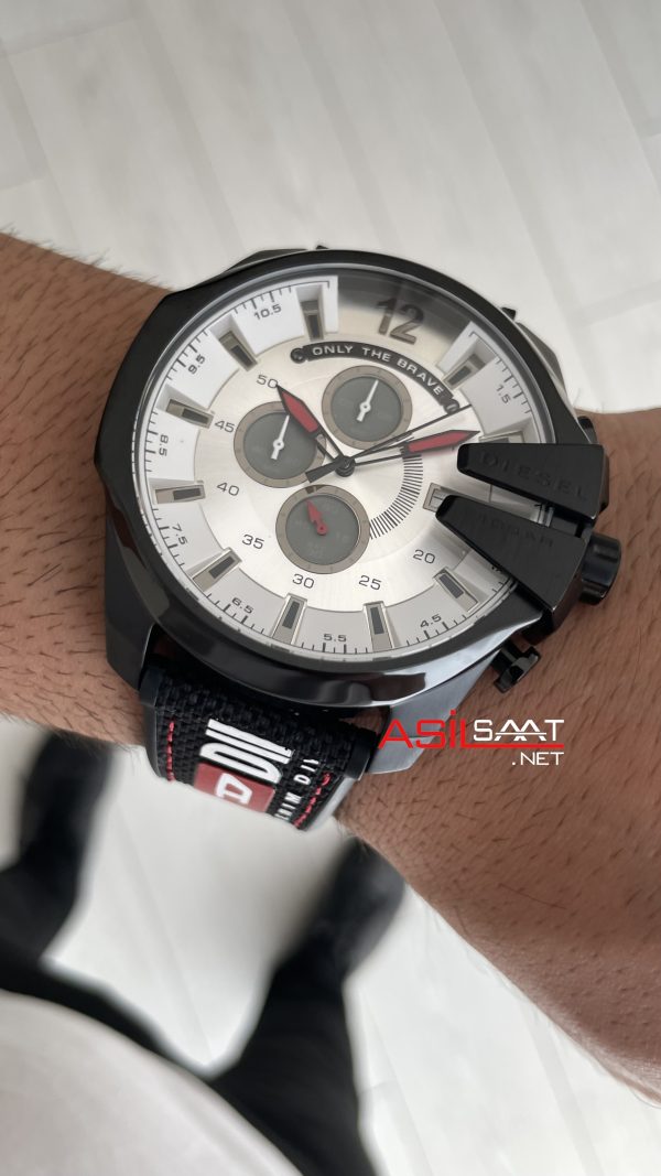 Diesel DZ4512 Mega Chief Denim Beyaz Kadran PVD 51mm Erkek Kol Saati Diesel DZ4512 Mega Chief Denim Beyaz Kadran PVD 51mm Erkek Kol Saati