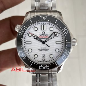 Omega Seamaster Diver 300M Beyaz Kadran 42mm Super Clone Swiss ETA Saat VS Factory