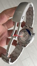 Omega Seamaster Diver 300M Beyaz Kadran 42mm Super Clone Swiss ETA Saat VS Factory