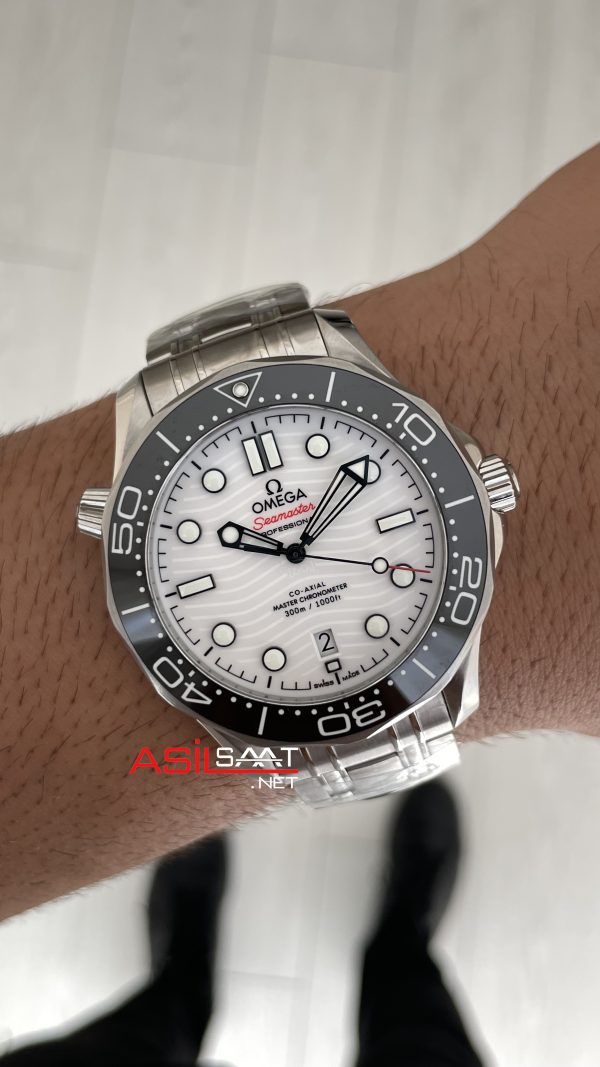 Omega Seamaster Diver 300M Beyaz Kadran 42mm Super Clone Swiss ETA Saat VS Factory Omega Seamaster Diver 300M Beyaz Kadran 42mm Super Clone Swiss ETA Saat VS Factory