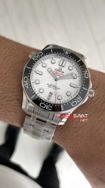 Omega Seamaster Diver 300M Beyaz Kadran 42mm Super Clone Swiss ETA Saat VS Factory