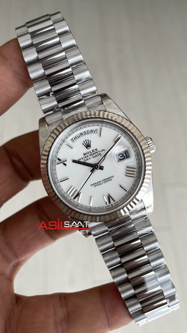 Rolex Day Date Beyaz Kadran 228239 White Roman Dial 40mm President DD3255 Tungsten VS Factory V2 High Weight Super Clone Swiss ETA Saat