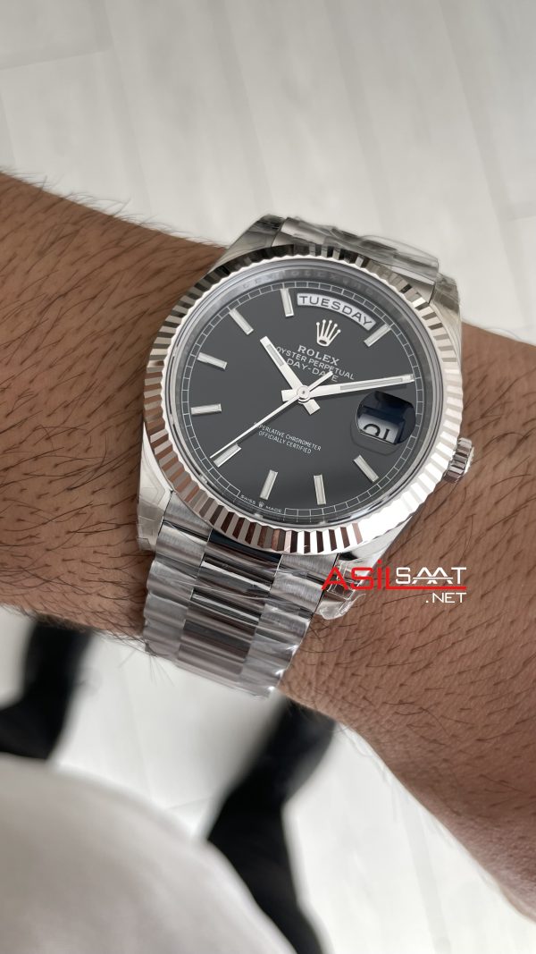 Rolex Day Date Siyah Kadran 228239 Bright Black Dial 40mm President DD3255 Tungsten VS Factory V2 High 183gr Weight Super Clone Swiss ETA Saat