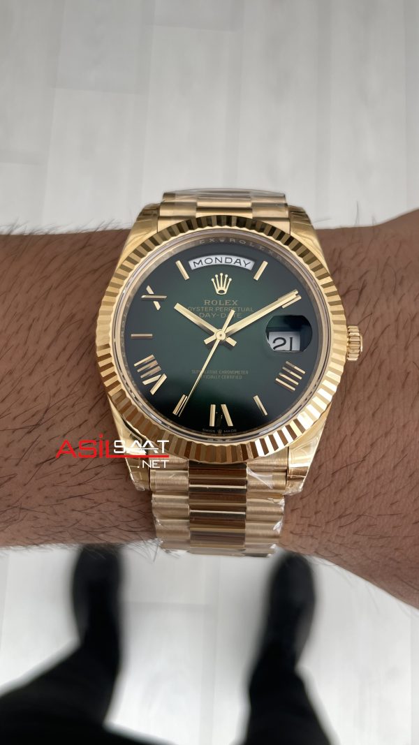 Rolex Day Date Yeşil 228238 Ombre Green Dial 40mm President DD3255 Gold Tungsten VS Factory V2 Super Clone Swiss ETA Saat