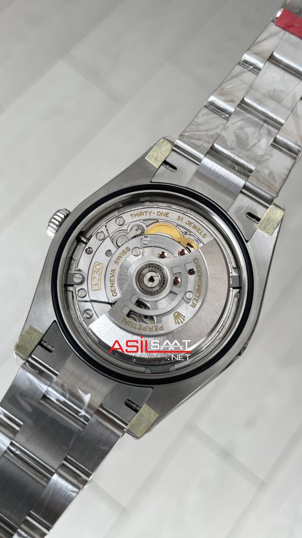 Rolex Oyster Perpetual Bej 134300 Beige Dial 41mm DD3230 Tungsten VS Factory V2 Super Clone Swiss ETA Saat