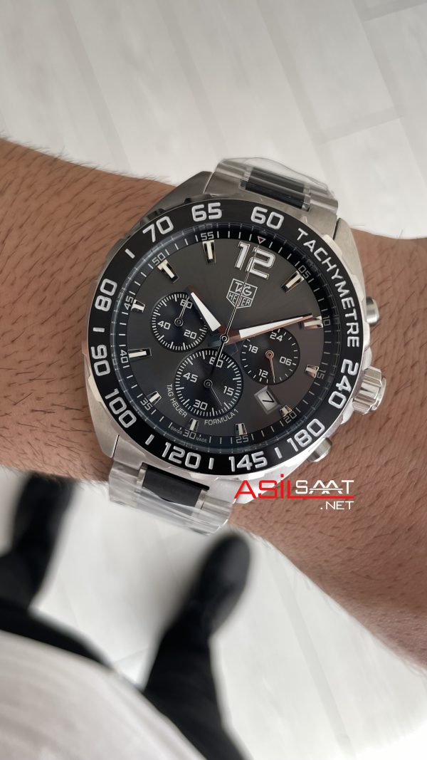 TAG Heuer Formula F1 Calibre 16 Siyah Kadran CAZ1111 43mm Replika Saat TAG Heuer Formula F1 Calibre 16 Siyah Kadran CAZ1111 43mm Replika Saat