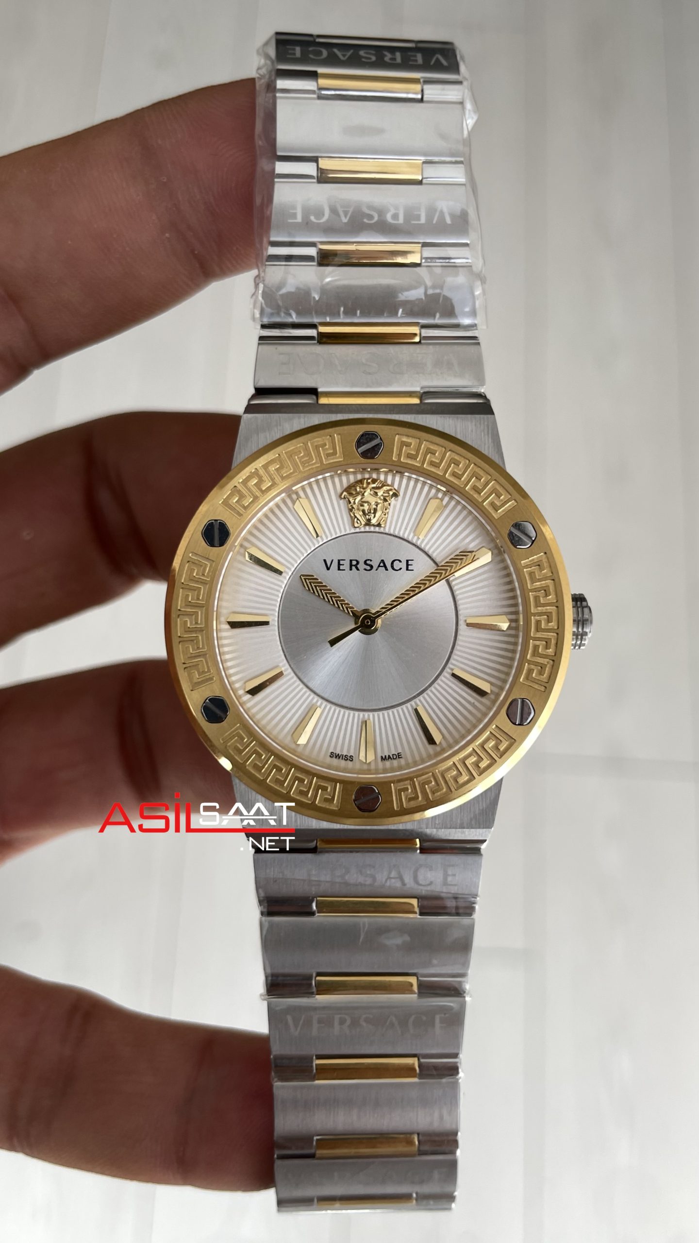 Versace Greca Logo VEVH00620 Beyaz Kadran 38mm Two Tone Gold Kadın Kol Saati Versace Greca Logo VEVH00620 Beyaz Kadran 38mm Two Tone Gold Kadın Kol Saati