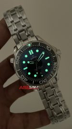 Omega Seamaster Diver 300M Siyah Kadran 42mm Replika Saat