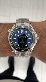 Omega Seamaster Diver 300M Siyah Kadran 42mm Replika Saat