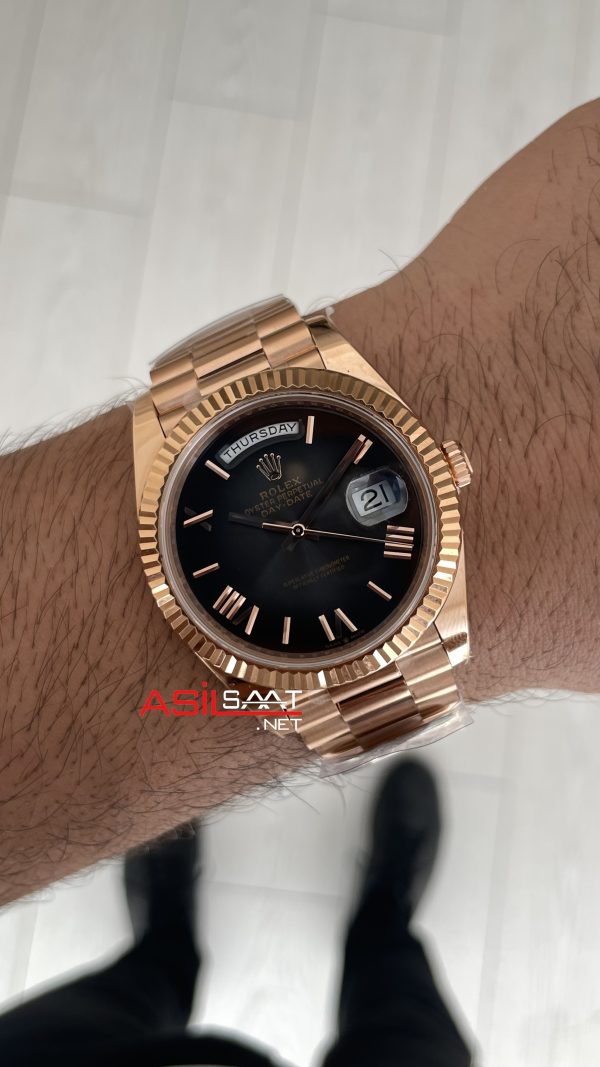 Rolex Day Date Slate Ombre 228235 Romen Dial 40mm President DD3255 Rosegold AR Factory V1 Super Clone Swiss ETA Saat Rolex Day Date Slate Ombre 228235 Romen Dial 40mm President DD3255 Rosegold AR Factory V1 Super Clone Swiss ETA Saat