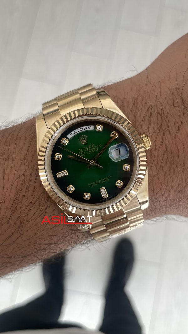 Rolex Day Date Yeşil 228238 Green Diamond Gold 40mm Replika Saat