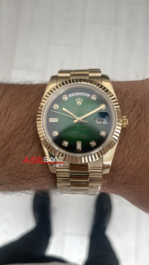 Rolex Day Date Yeşil 228238 Green Diamond Gold 40mm Replika Saat