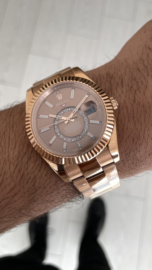 Rolex Sky Dweller Chocolate 326935 Oyster Rosegold 42mm Replika Saat